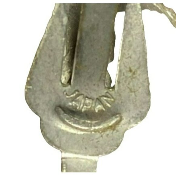 2 Pair Vintage Signed Japan White and Pastel Pink and Blue Clip on Earrings - Picture 5 of 7